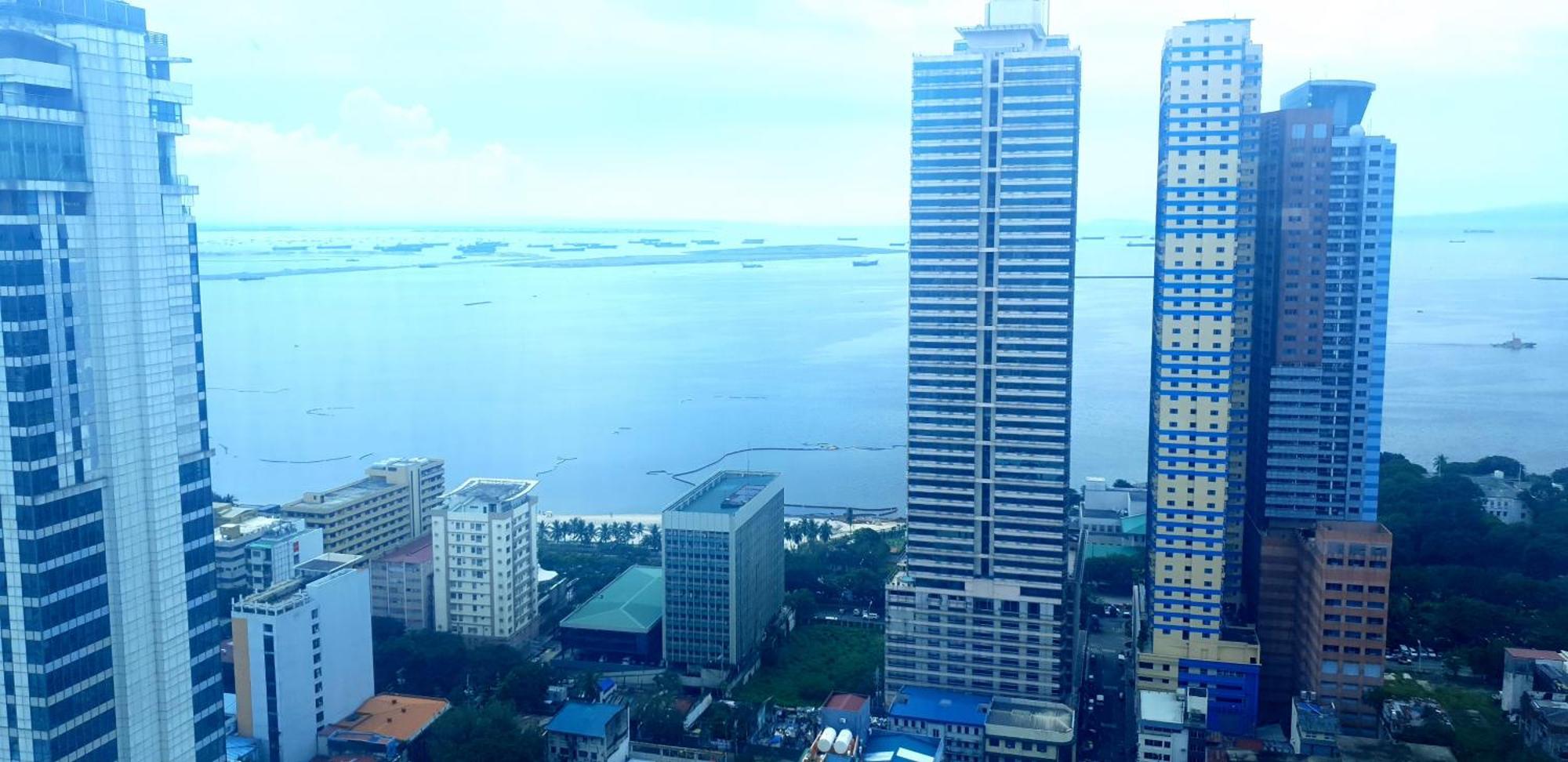 Guest house 8 Adriatico Condotel Sea View Corner Unit Near St Lukes Clinic Manila